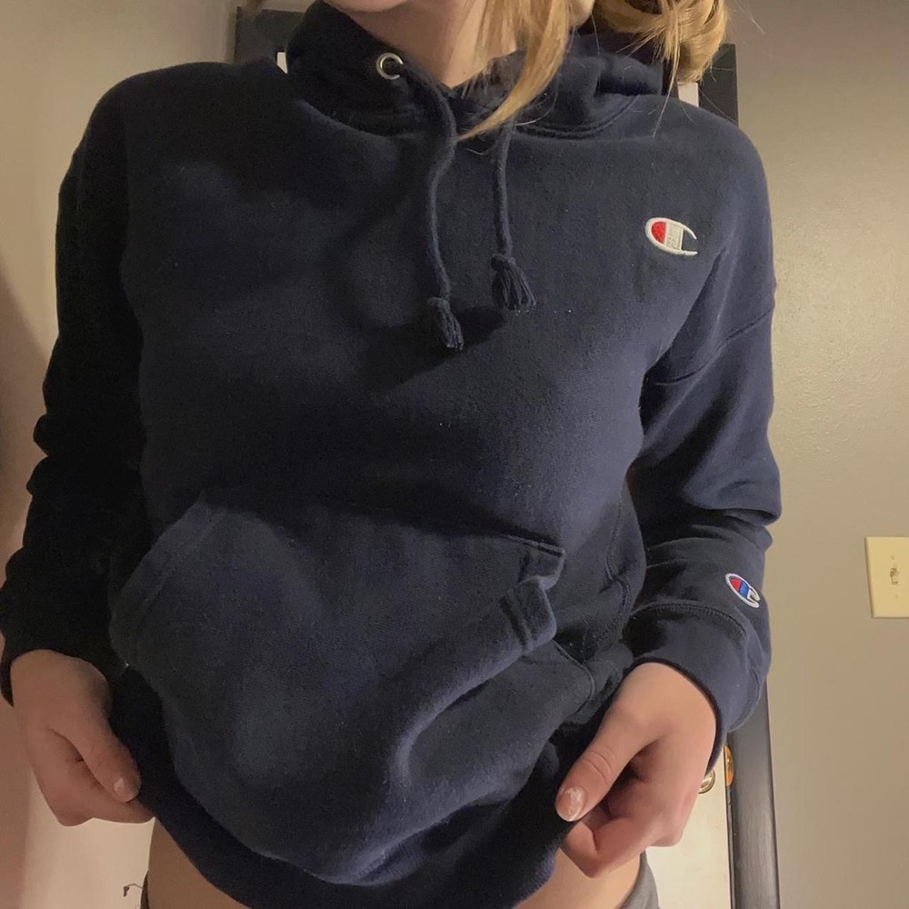 navy champion hoodie!